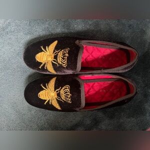 Romano Elegant Black Velvet Slippers with Gold Bee Embroidery-Size 13 US/32 EU